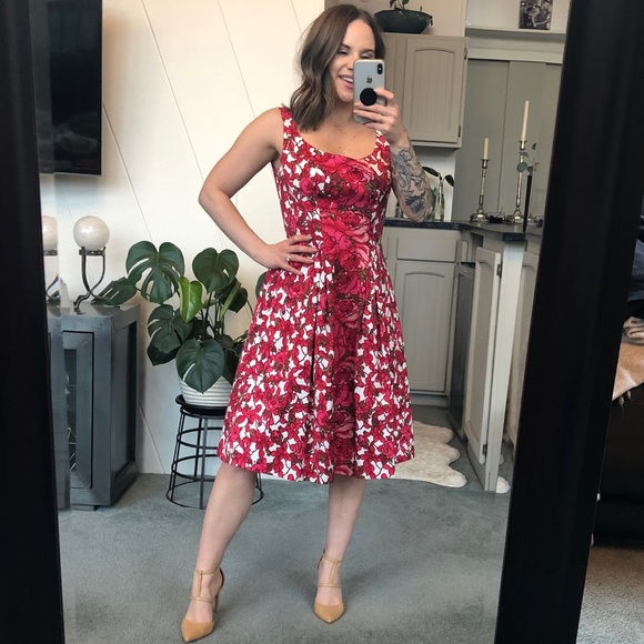 Maggy London Dresses & Skirts - Maggy London Floral Dress